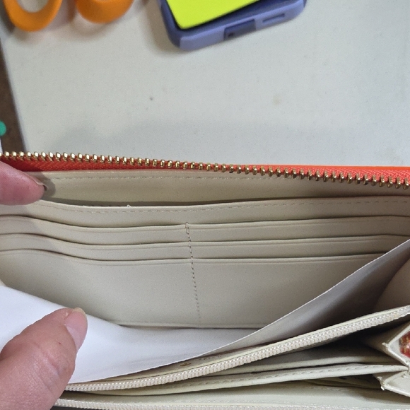 Kate Spade Or And White Stripped Wallet - Picture 6 of 7